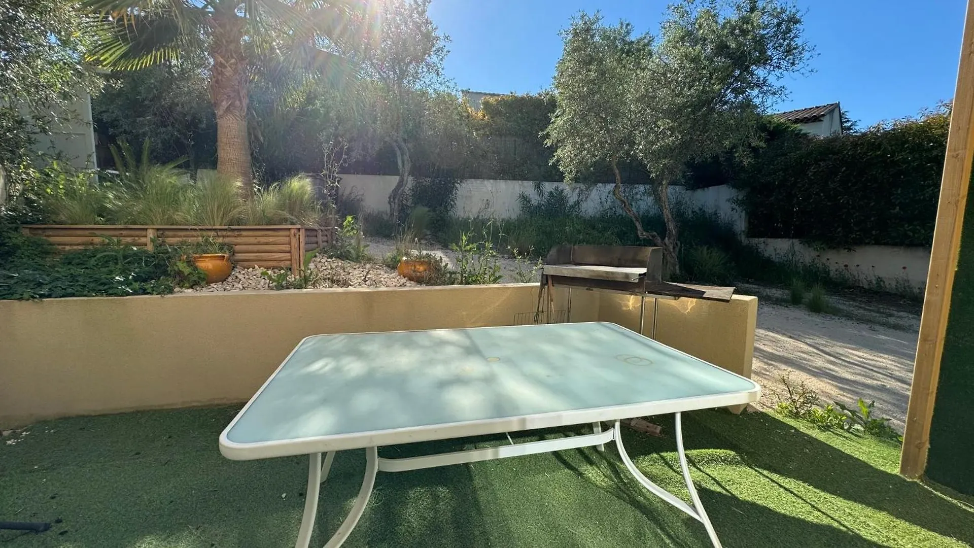 La Villa Du Gres Villeneuve-lès-Avignon Apartament